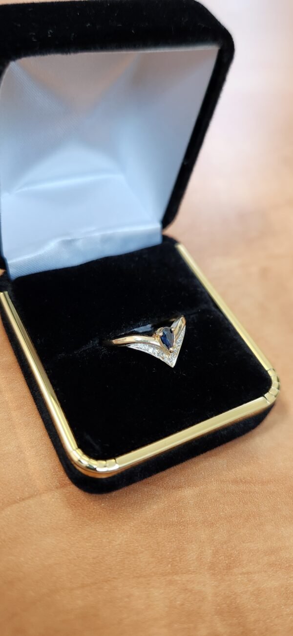 10K Yellow Gold Sapphire Tiara Diamond Ring - Image 4